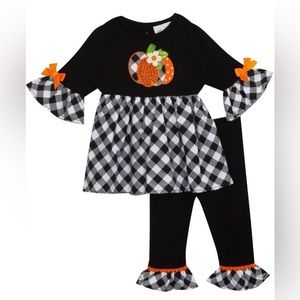 NWT Rare editions pumpkin / Halloween / thanksgiving coordinate outfit